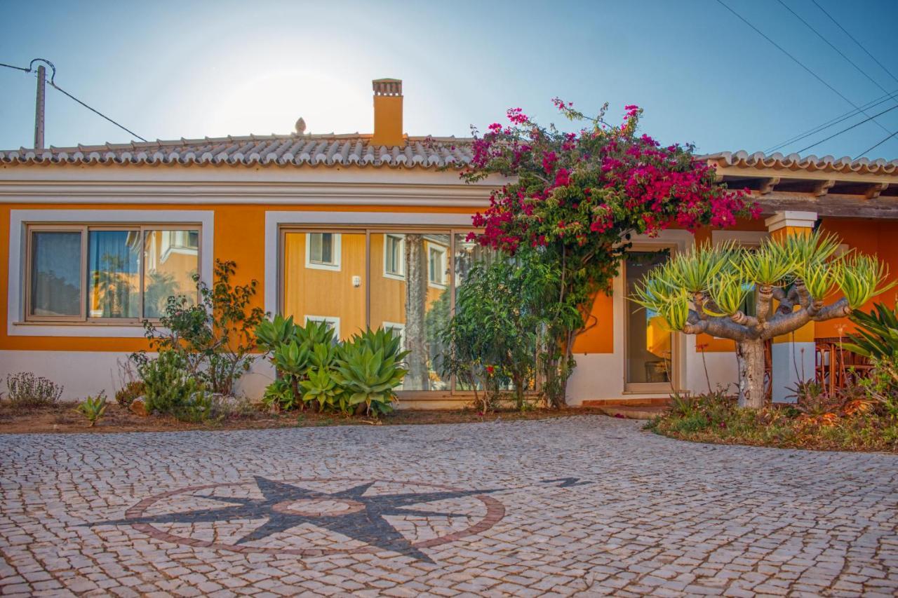 Moonshine Guest House With Private Studios And Private Cottage Lagos Exteriör bild