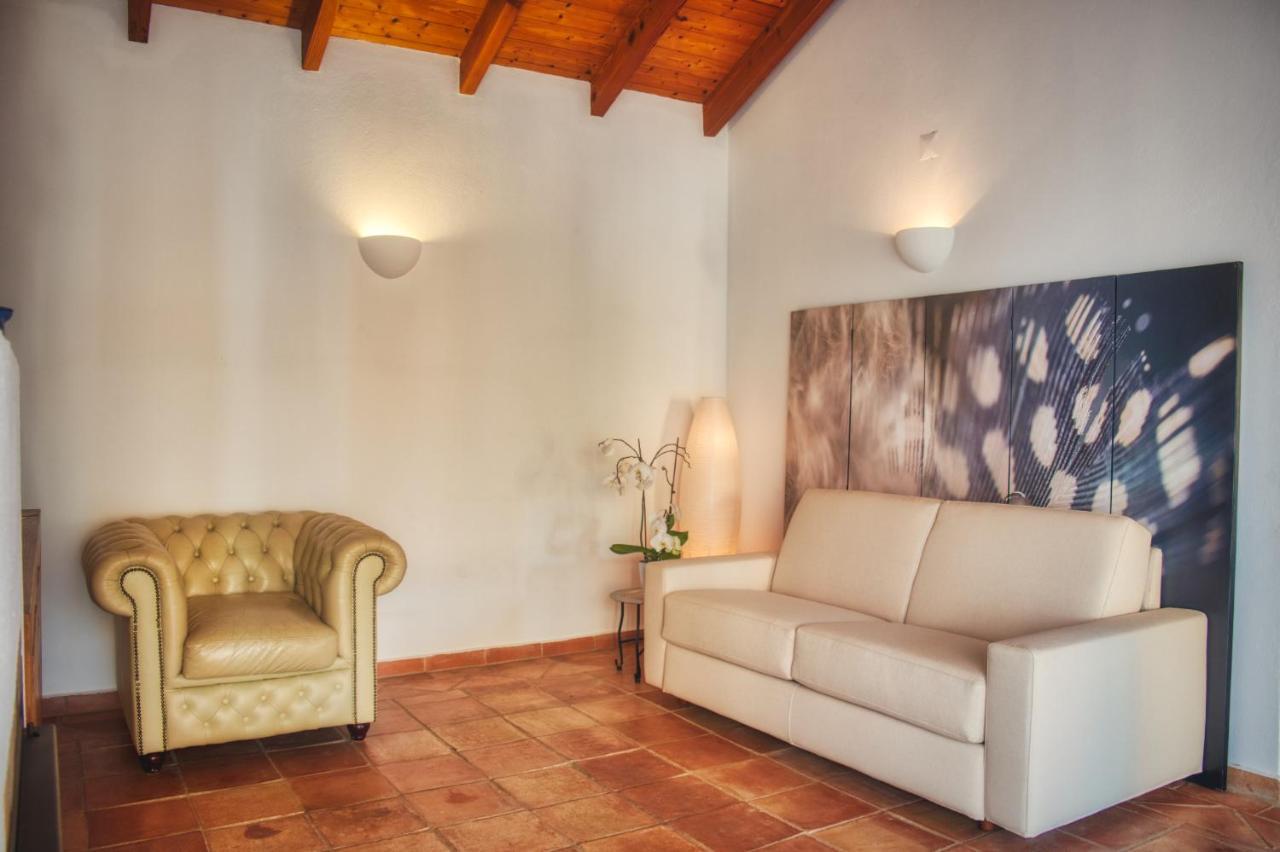 Moonshine Guest House With Private Studios And Private Cottage Lagos Exteriör bild