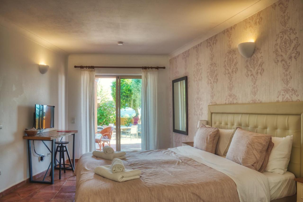 Moonshine Guest House With Private Studios And Private Cottage Lagos Exteriör bild