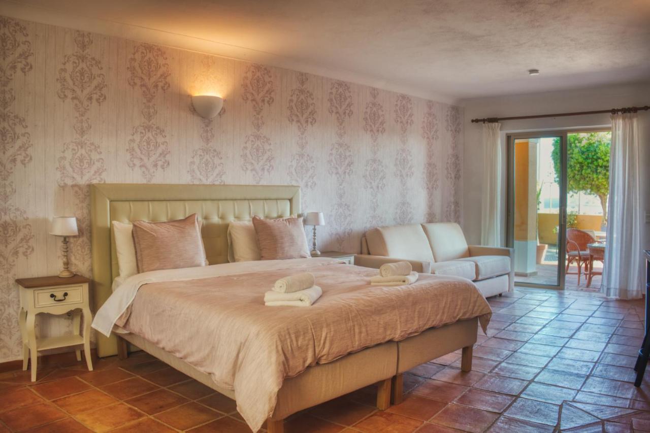 Moonshine Guest House With Private Studios And Private Cottage Lagos Exteriör bild