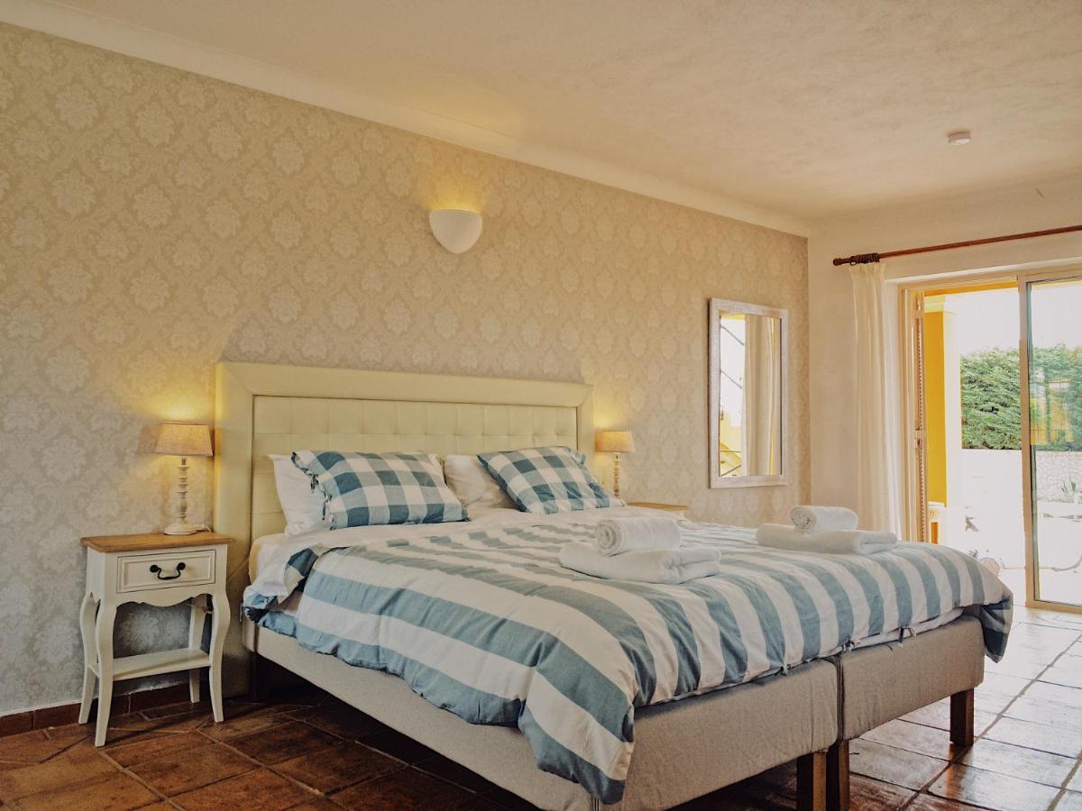 Moonshine Guest House With Private Studios And Private Cottage Lagos Exteriör bild