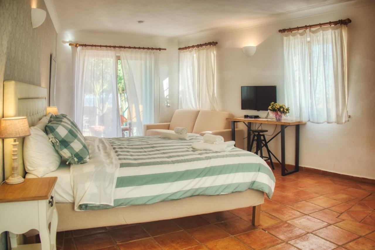 Moonshine Guest House With Private Studios And Private Cottage Lagos Exteriör bild