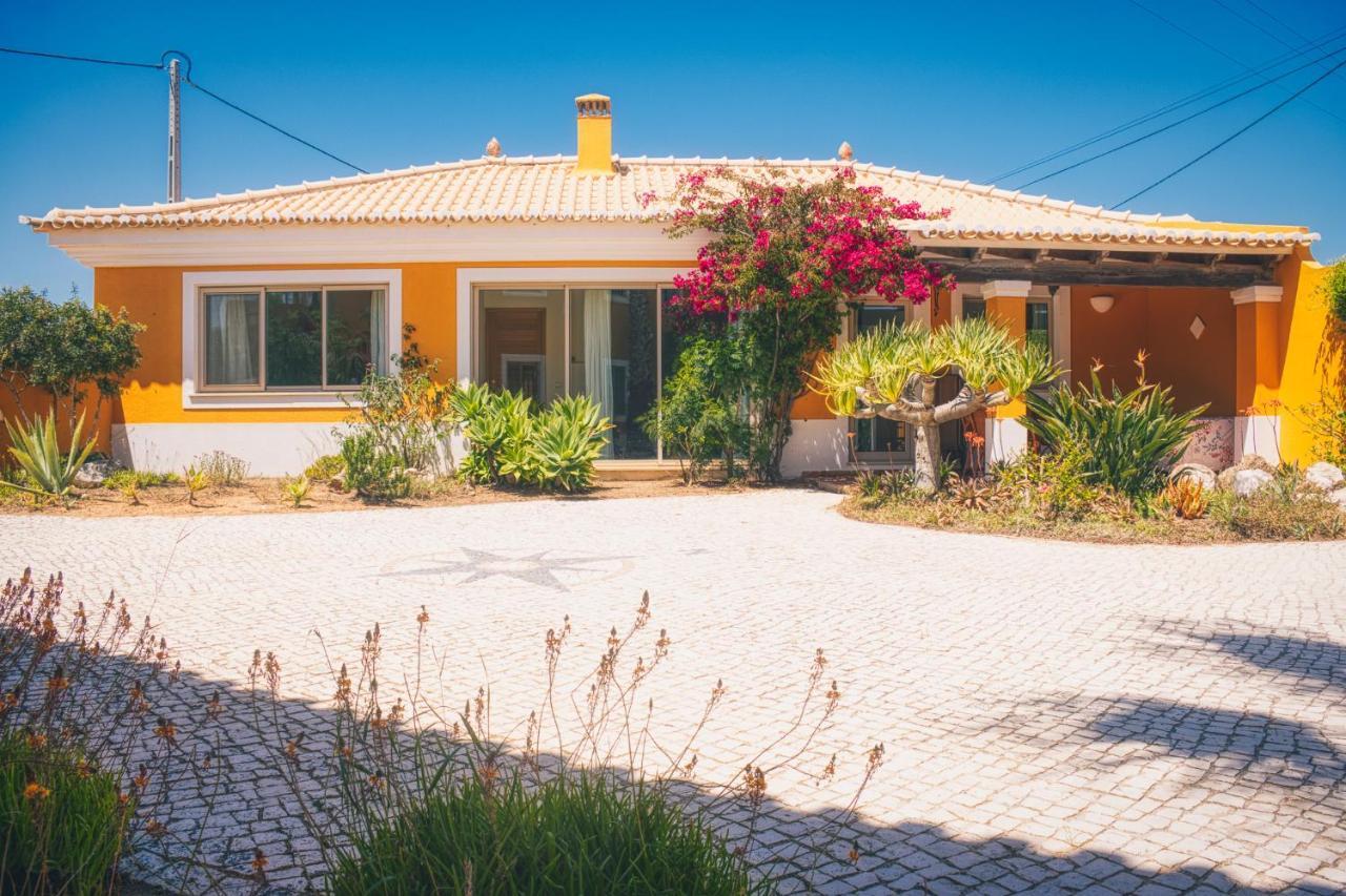 Moonshine Guest House With Private Studios And Private Cottage Lagos Exteriör bild
